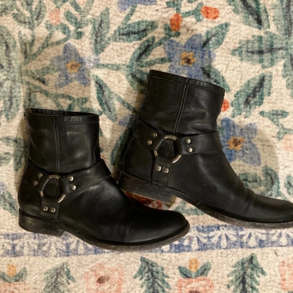 Frye Womens Leather Back Zip Philip Harness Ankle Boots Black  Size 6.5 short